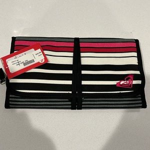 Roxy travel toiletry bag BNWT